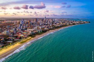 Praia do Bessa: O Paraíso Extenso de João Pessoa
