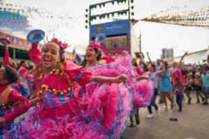 2025: Campina Grande quebra recorde de maior quadrilha junina do mundo; bolo de milho também ganha destaque 2025: Campina Grande quebra recorde de maior quadrilha junina do mundo; bolo de milho também ganha destaque