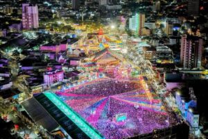 Pau de selfie, cadeiras e câmeras profissionais estão vetadas no Parque do Povo; confira o que pode e o que não pode levar à festa Foto: Rondinelle de Paula/ Codecom-CG