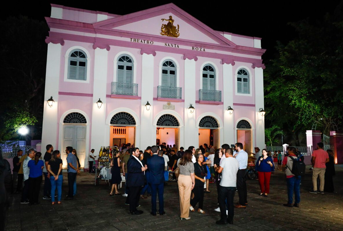Cartão-postal: Teatro Santa Roza reabre em João Pessoa após obras de revitalização