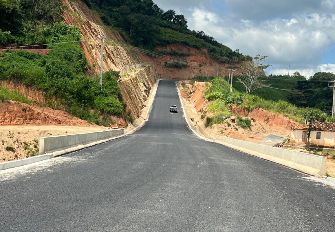 Pavimentação do Caminho dos Engenhos: uma nova rota no Brejo Paraibano Pavimentação do Caminho dos Engenhos: uma nova rota no Brejo Paraibano