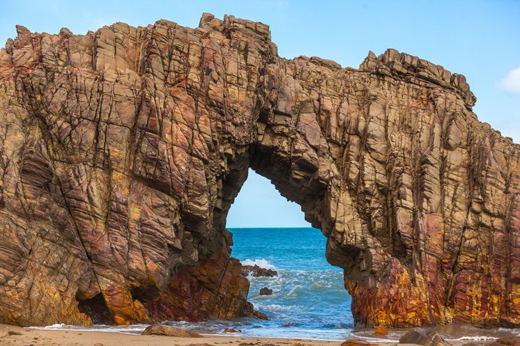 Pedra Furada, em Jericoacoara. Foto: Embratur