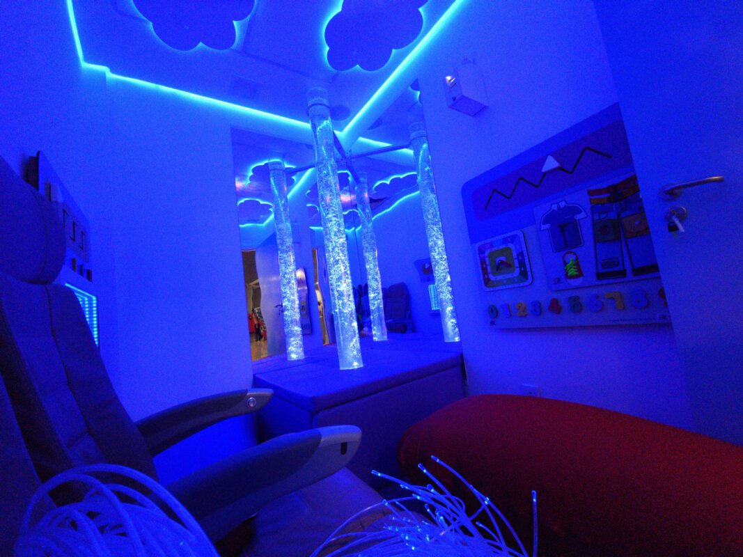 Aeroporto de João Pessoa ganha sala multissensorial para passageiros neurodivergentes