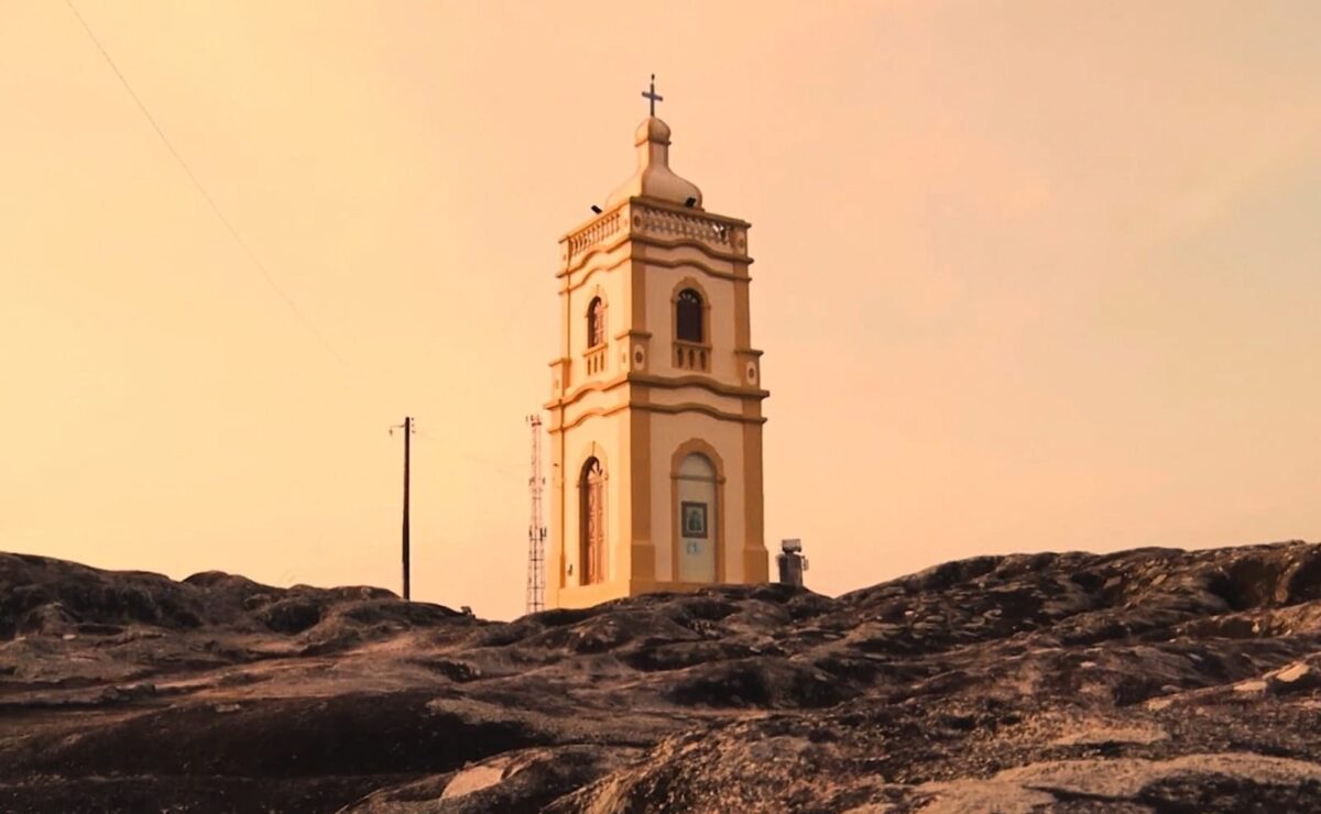 Menor capela católica do mundo: Um tesouro turístico no coração do Agreste paraibano Menor capela católica do mundo: Um tesouro turístico no coração do Agreste paraibano